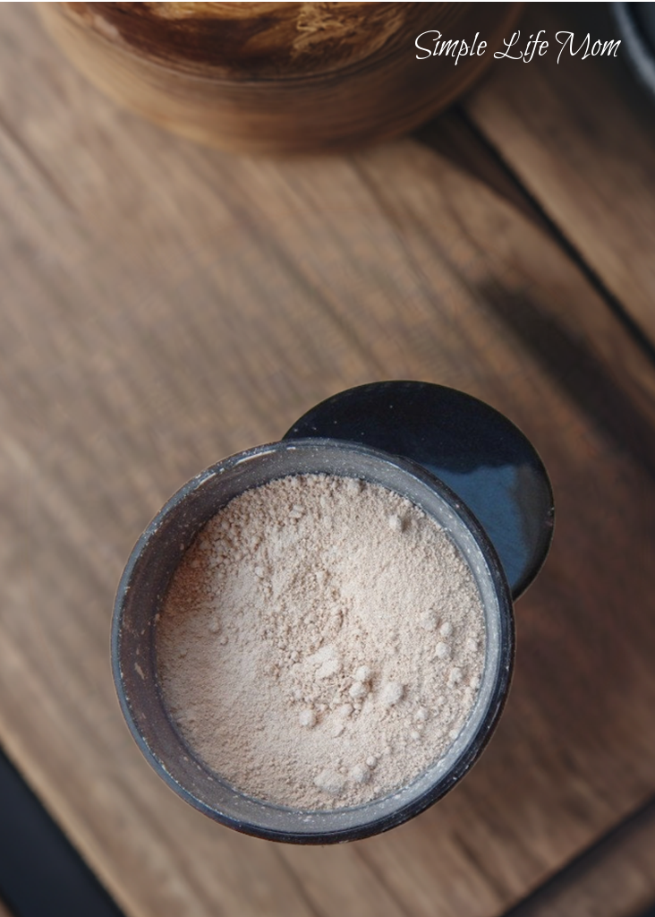 NATURAL FINISHING POWDER - Loose, organic, clay mineral translucent foundation, natural makeup, concealer