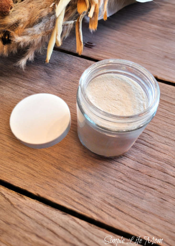 TOOTH POWDER - organic & all natural, re-mineralizing, teeth whitening, natural toothpaste, fluoride free with bentonite clay