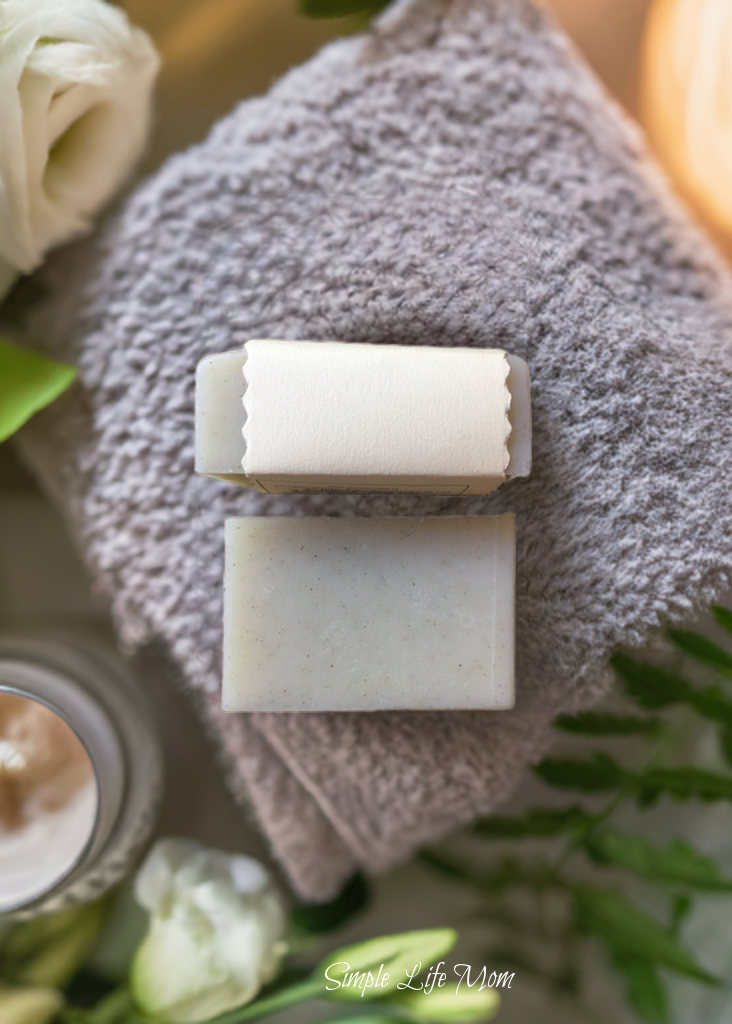 UNSCENTED NETTLE FACIAL SOAP BAR - Unscented with nettle and aloe, vegan, for oily or dry sensitive skin, organic