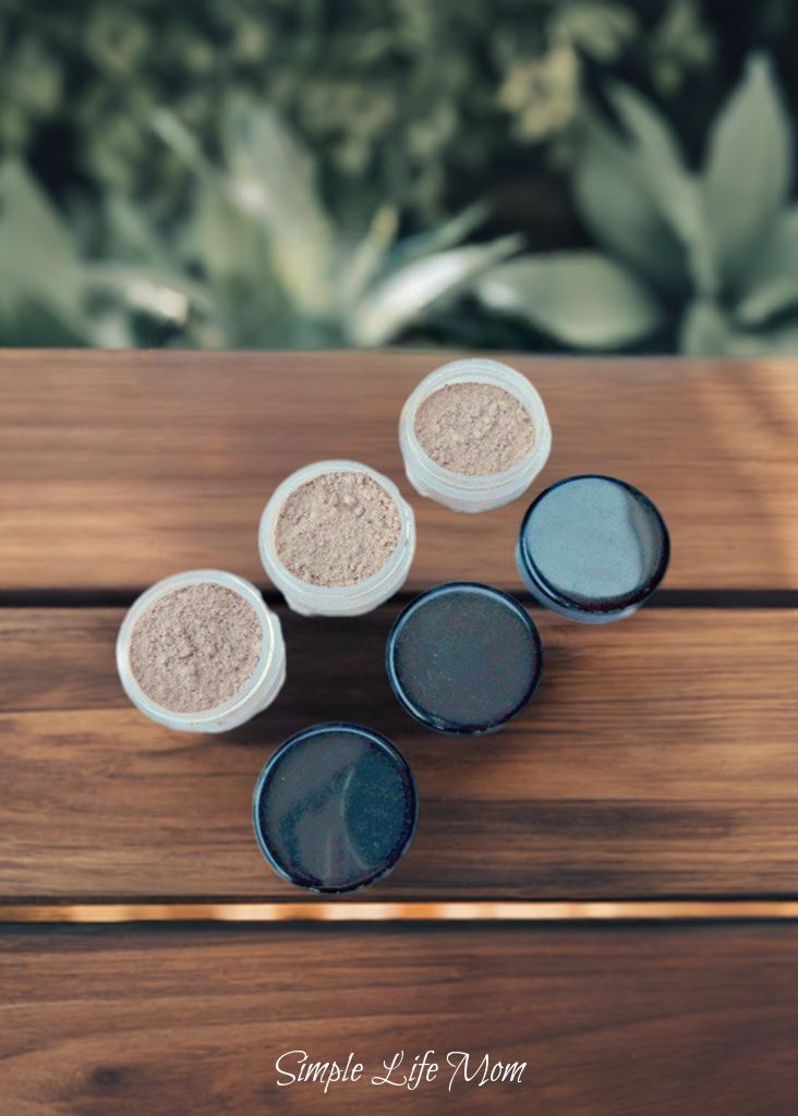 LOOSE FOUNDATION POWDER samples, natural clean organic makeup, clay mineral foundation, vegan concealer